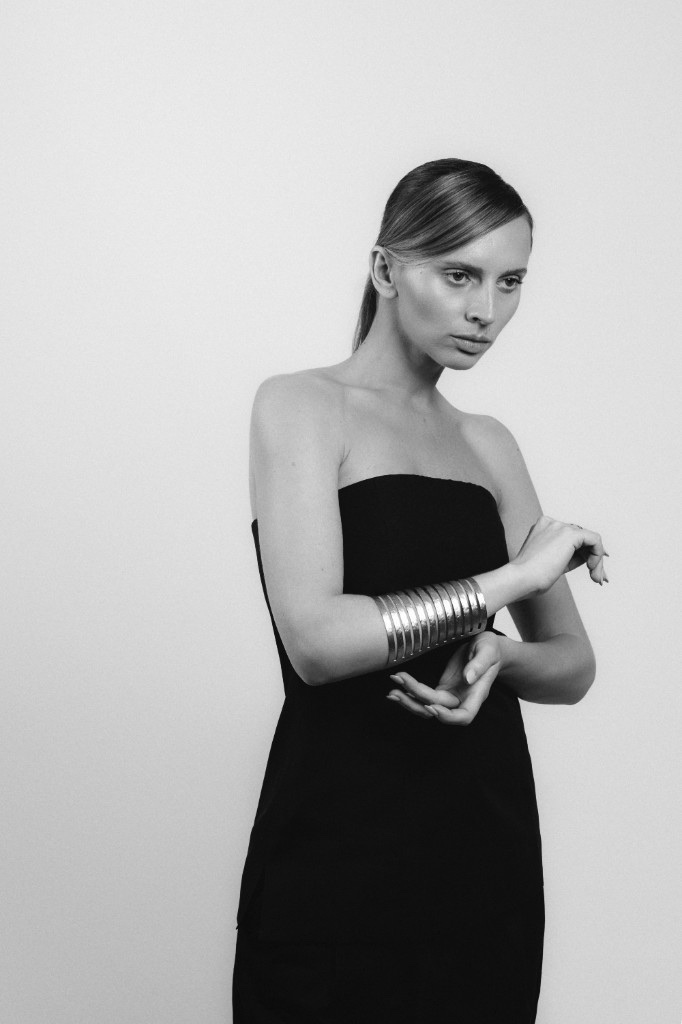 Anna Nosok — editorial